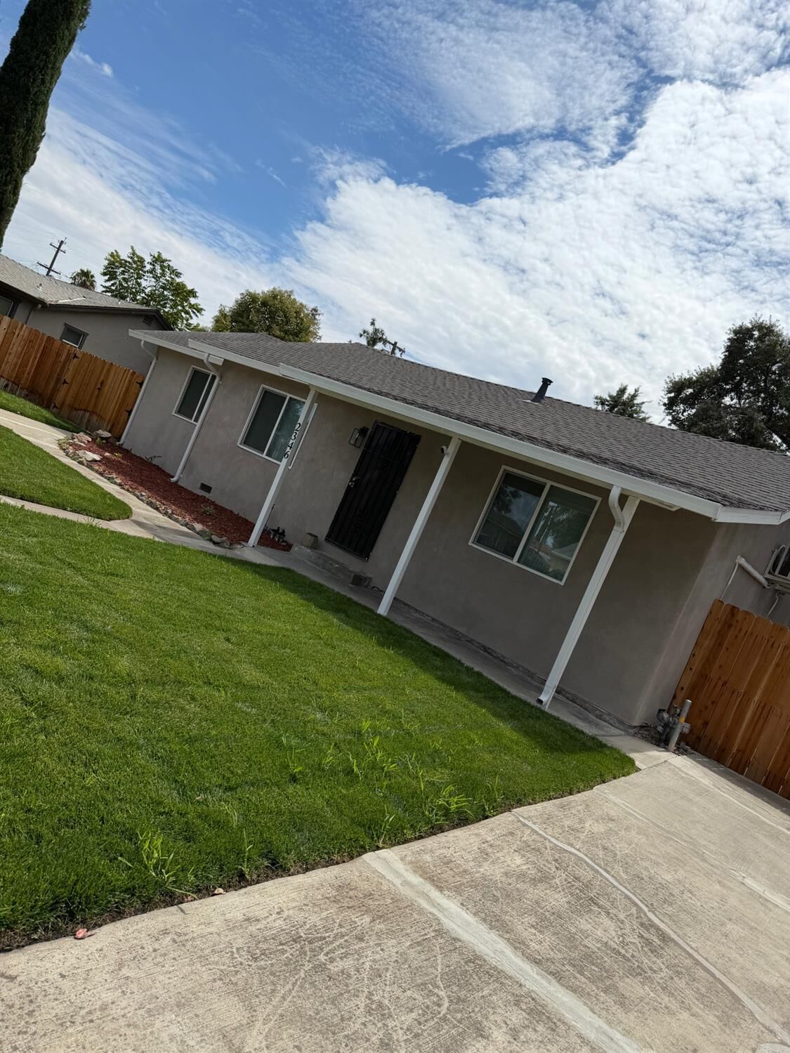 Property Photo:  2346 Hackberry Street  CA 95205 