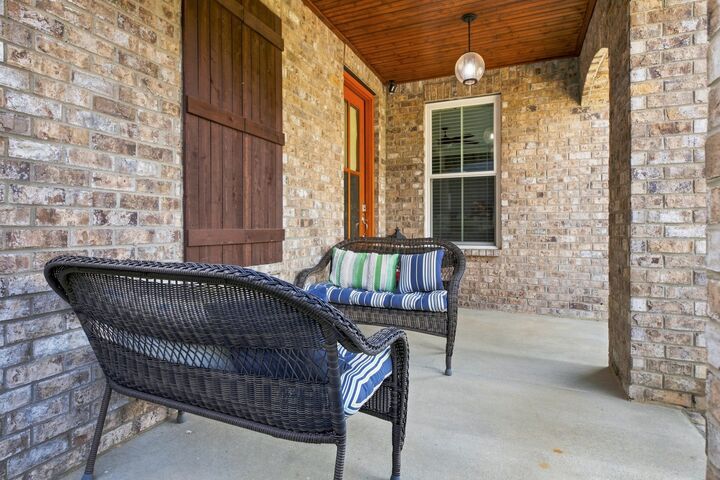 Property Photo: 5731 Heirloom Dr TN 37129