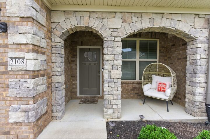 Property Photo: 2108 Halfmoon Way TN 37130