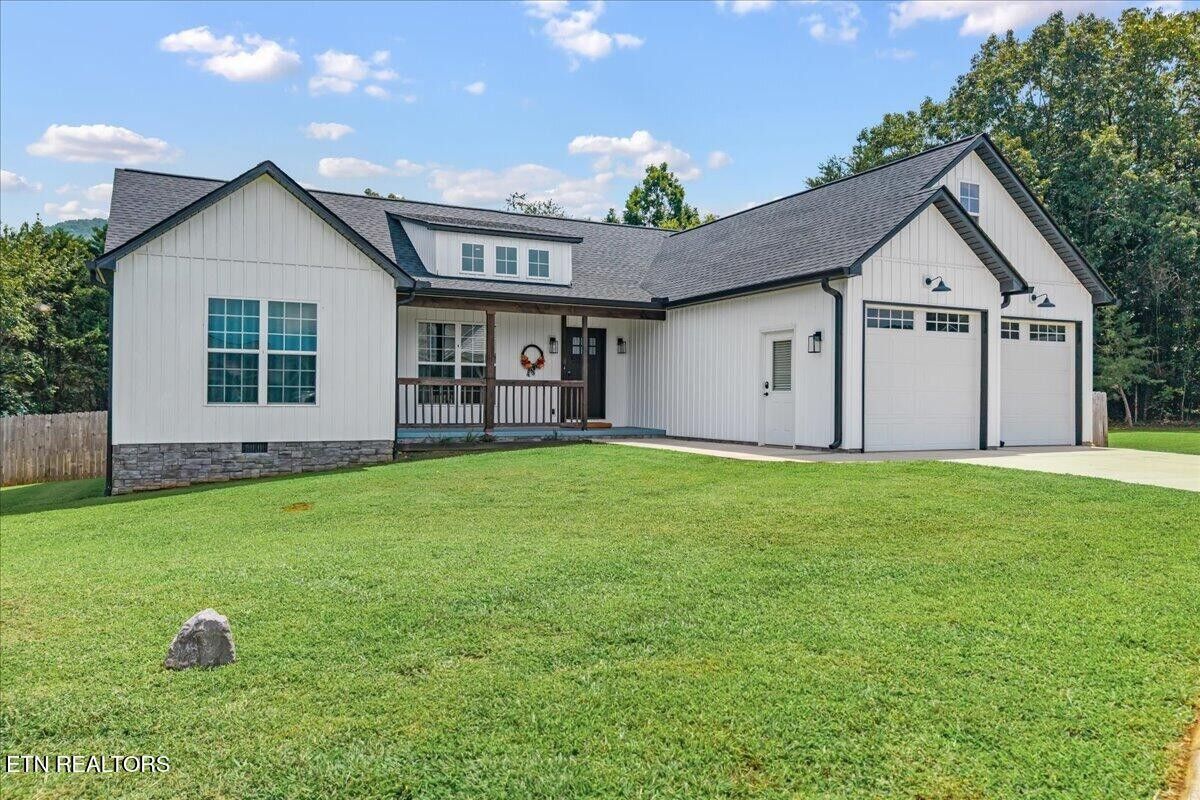 Property Photo:  110 Waterstone Court  TN 37307 