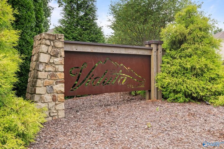 Property Photo:  17 Georgetta Drive  AL 35801 