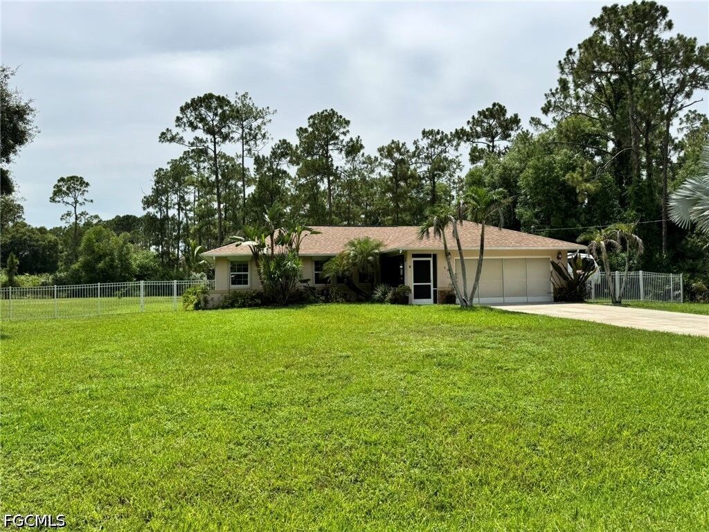 Property Photo:  13 Wellington Avenue  FL 33936 