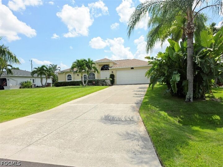 Property Photo: 4137 SW 10th Avenue FL 33914
