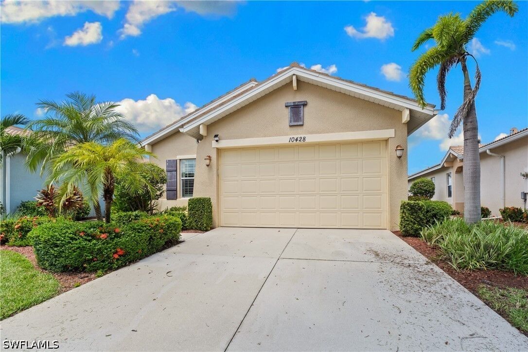 Property Photo:  10428 Materita Drive  FL 33913 