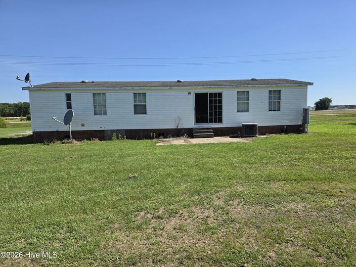 Property Photo: 1142 E Nc 102 E NC 28513