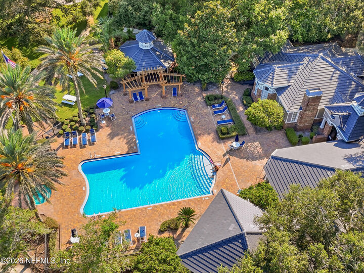 Property Photo: 10000 Gate Parkway N 624 FL 32246