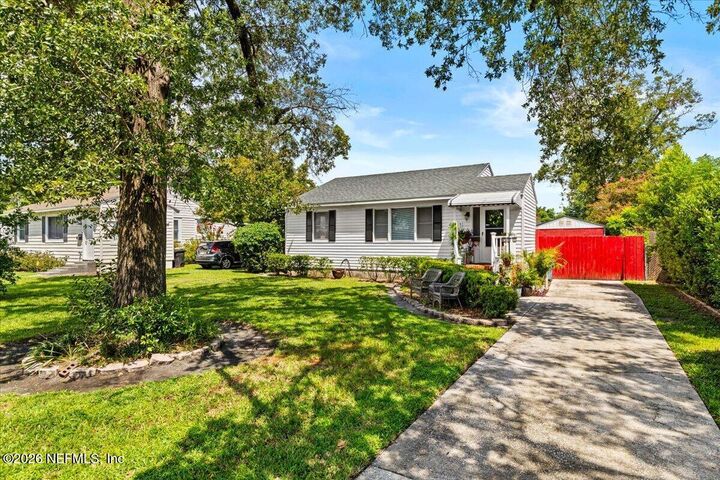 Property Photo: 4511 Cambridge Road FL 32210