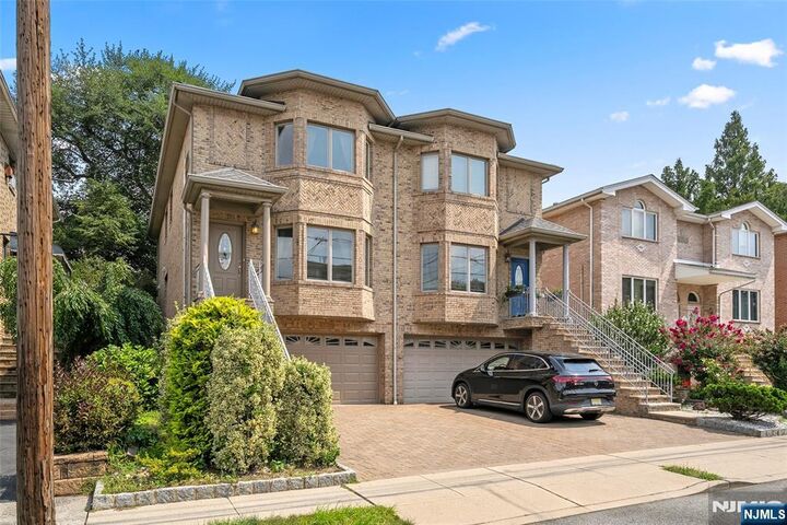 Property Photo:  233 Knox Avenue C0001  NJ 07010 