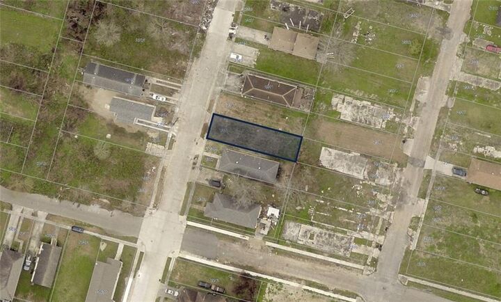 Property Photo:  2313 Lamanche Street  LA 70117 
