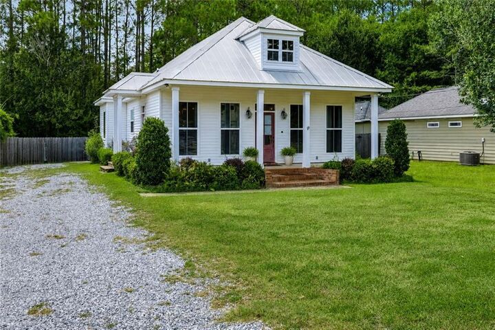 Property Photo:  70393 Menuet Road  LA 70471 