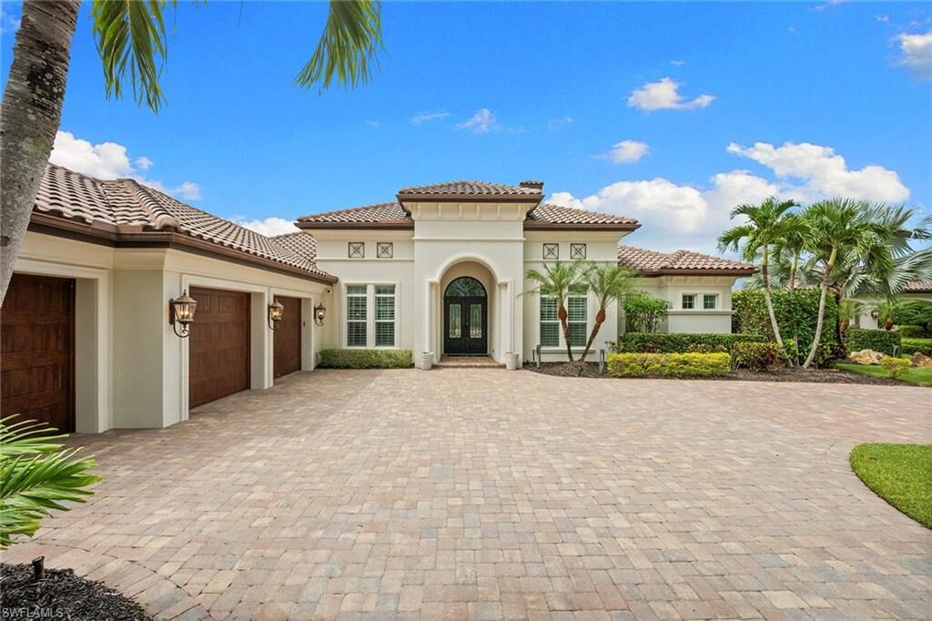 Property Photo:  11979 Maidstone Ct  FL 34120 