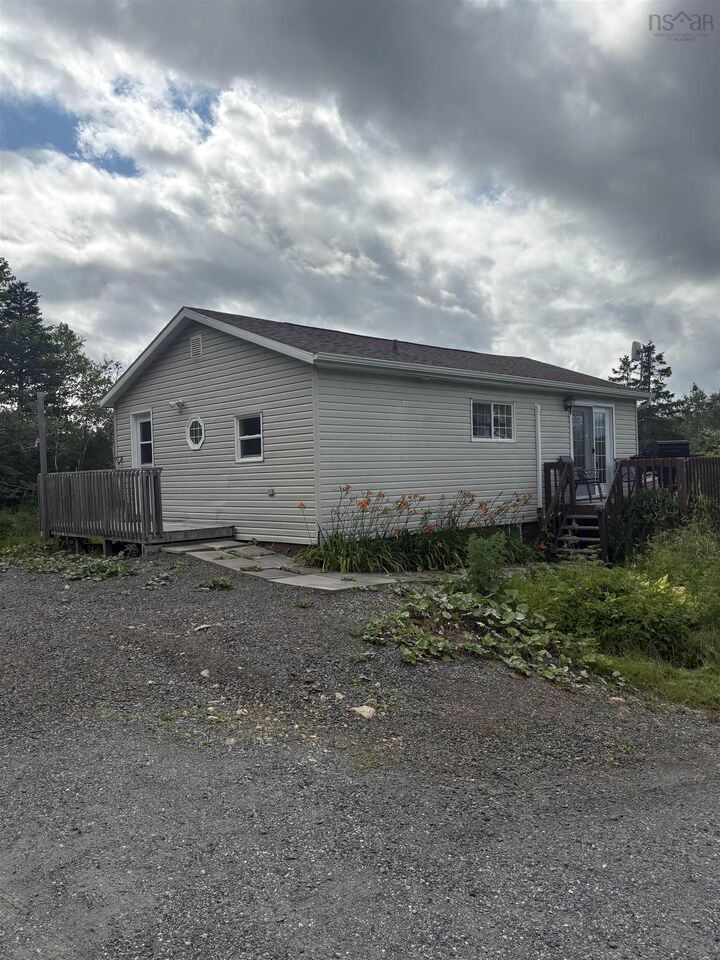 4367 Highway 105 Highway — photo 1