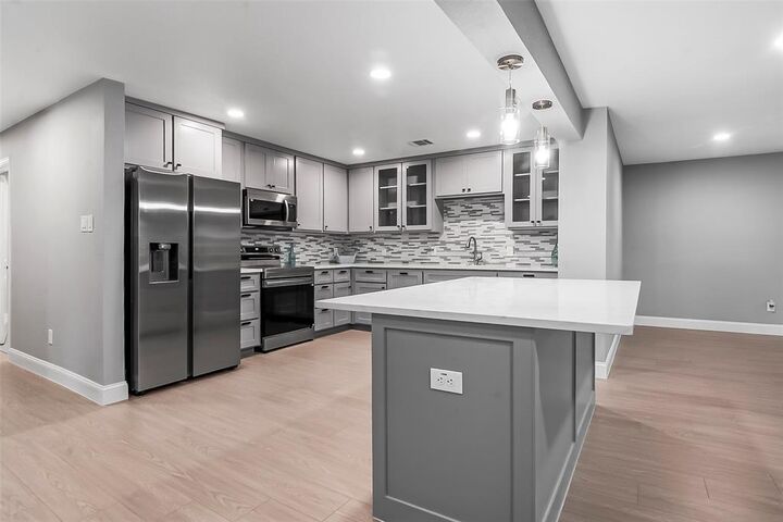 Property Photo: 2401 Sybil Drive TX 75149