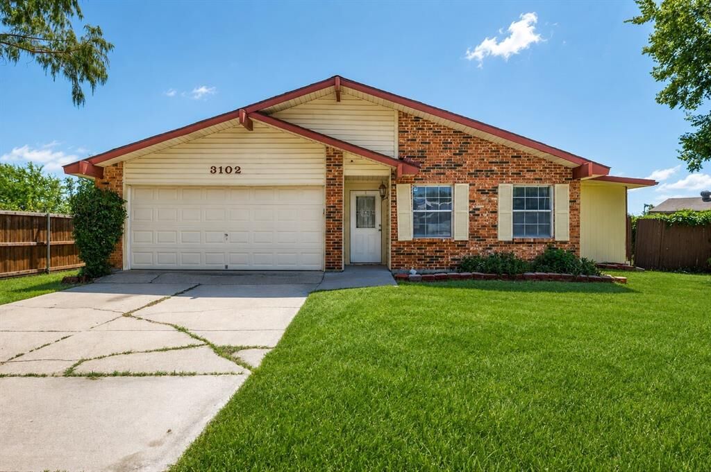 Property Photo: 3102 Abbey Road TX 75007