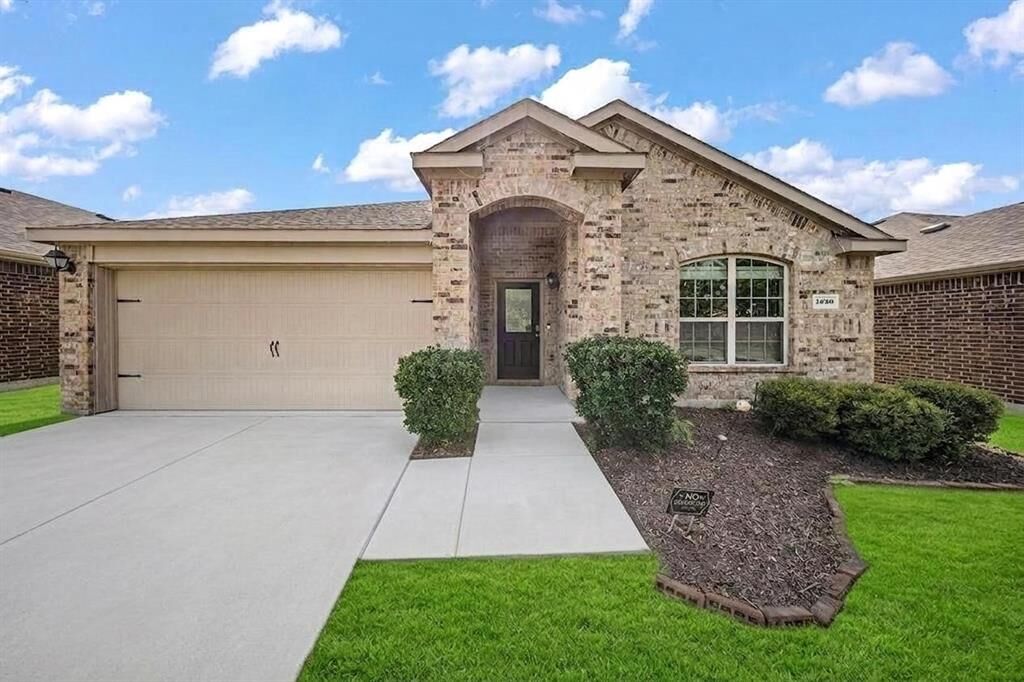 Property Photo: 1050 Churchill Drive TX 75407
