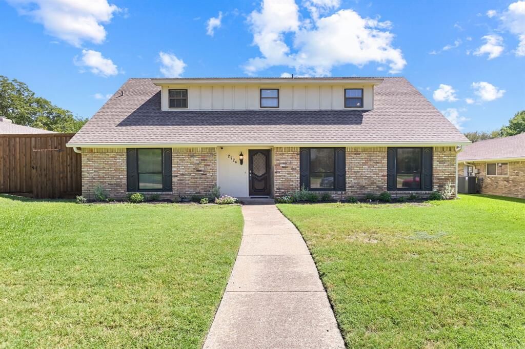 Property Photo: 2724 Glen Forest Lane TX 75023