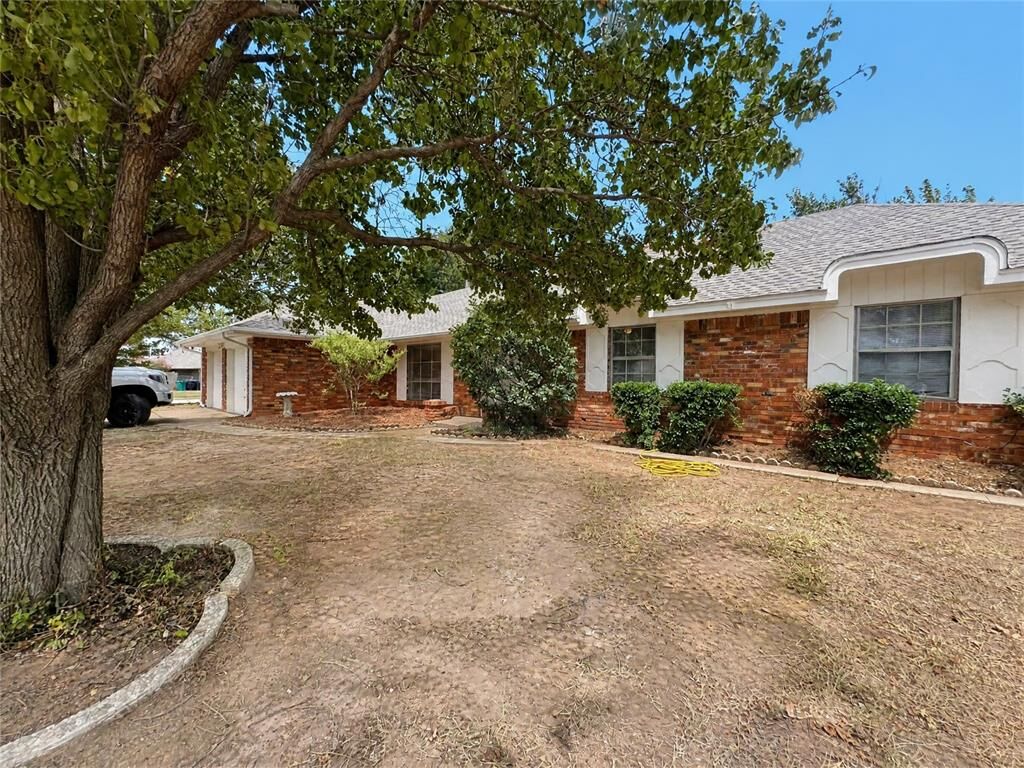 Property Photo:  7912 Duane Drive  OK 73132 