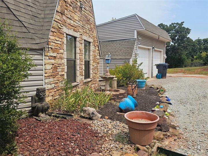 Property Photo:  14515 Key Ridge Road  OK 74857 