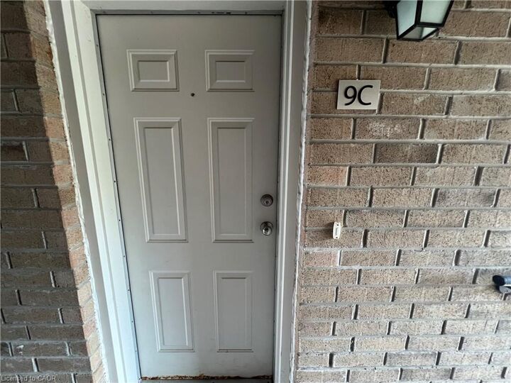 Property Photo: 185 Windale Crescent 9C ON N2E 0G3