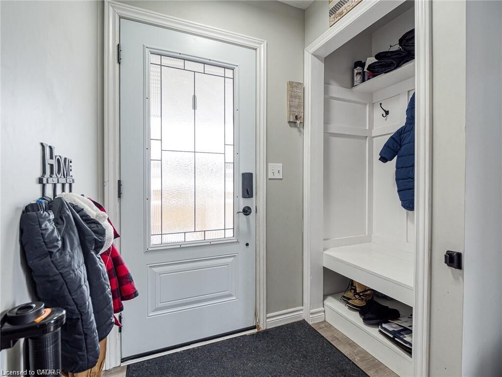 Property Photo:  819 John Street #Main  ON N4S 1R4 
