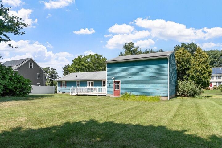 Property Photo:  5 Noel Road  MA 01810 