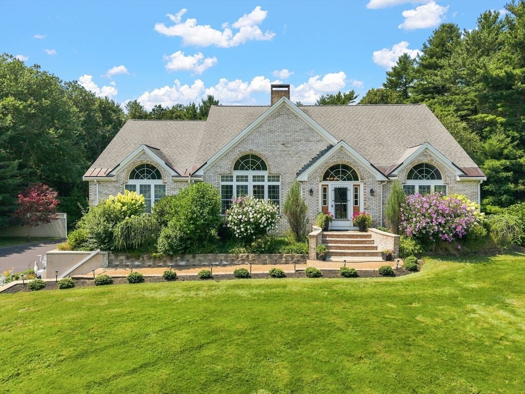 Property Photo: 10 Edna Cir MA 02717