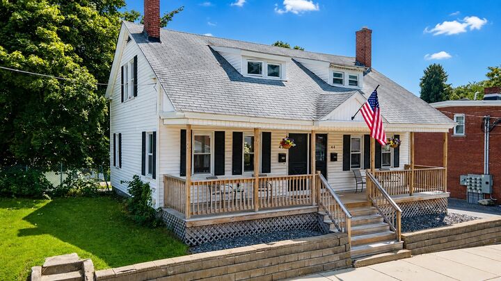 Property Photo: 42-44 Grove St MA 01510