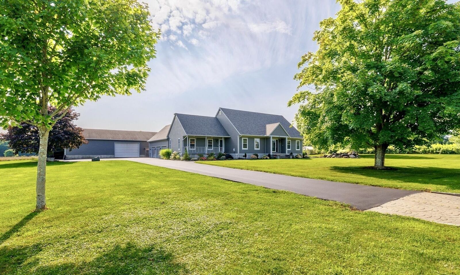 Property Photo:  950 Glendale Road  MA 01095 