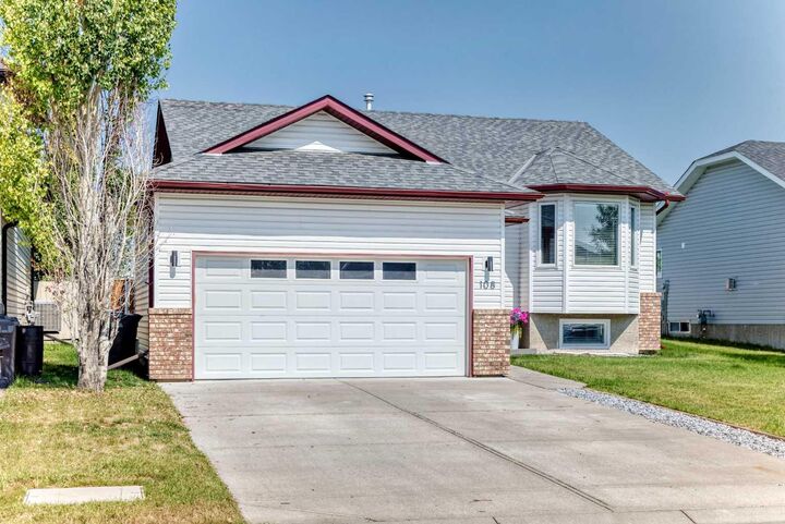 Property Photo: 108 High Ridge Place NW AB T1V 1X8