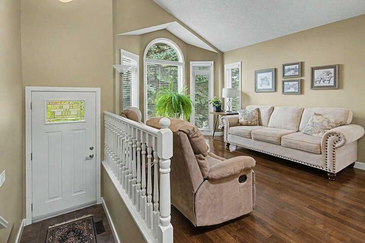 Property Photo:  43 Riverside Road SE  AB T2C 3T9 