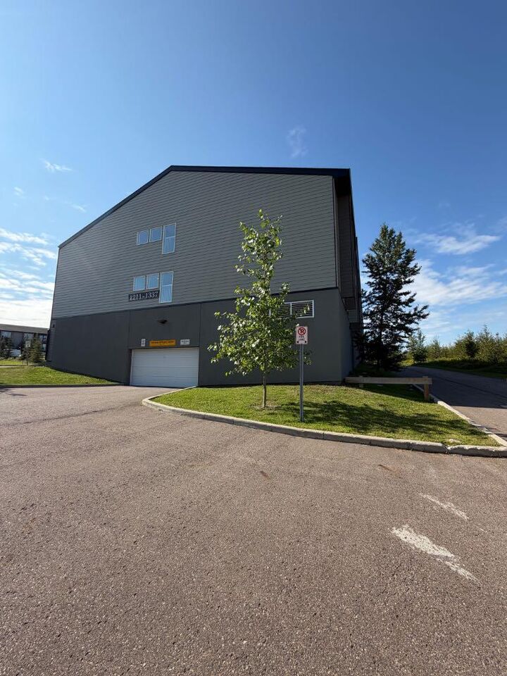 201 Abasand Drive 1330 — photo 1