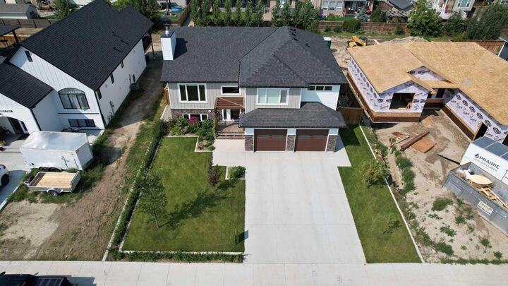Property Photo: 406 5 Avenue AB T0L 1S0