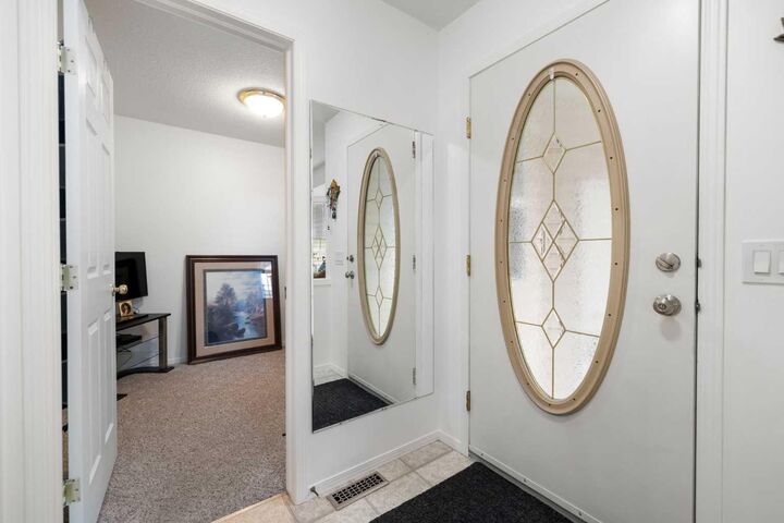 Property Photo: 100 Dovista Court SE AB T2B 3P4