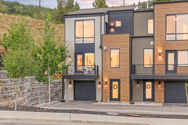 Property Photo:  4359 W Discovery Way  UT 84098 