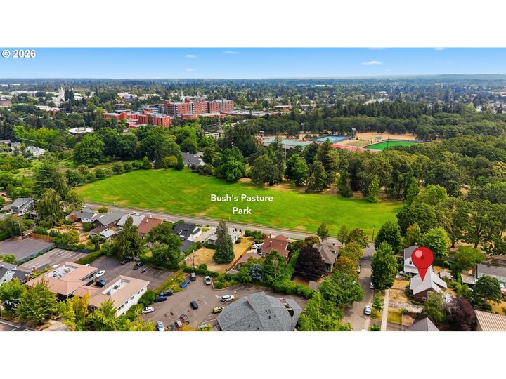 Property Photo: 470 Miller St OR 97302