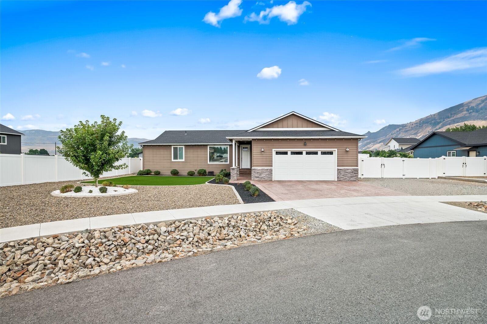 Property Photo:  57  Margaux Loop  WA 98828 