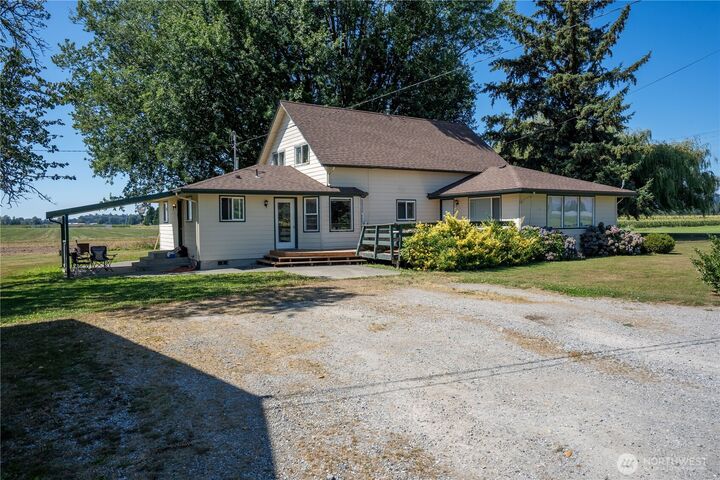 Property Photo: 4927 Jones Road WA 98295
