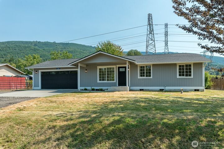 Property Photo:  5205  Aerie Ln  WA 98284 