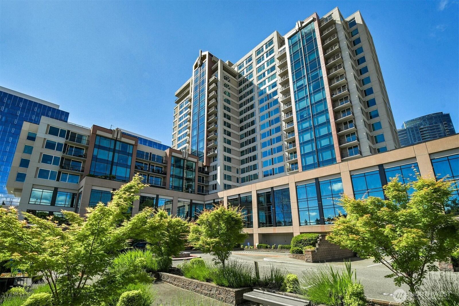 Property Photo:  177  107th Avenue NE 809  WA 98004 