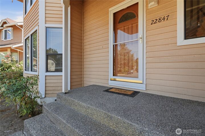 Property Photo: 22847 103rd Avenue SE WA 98031