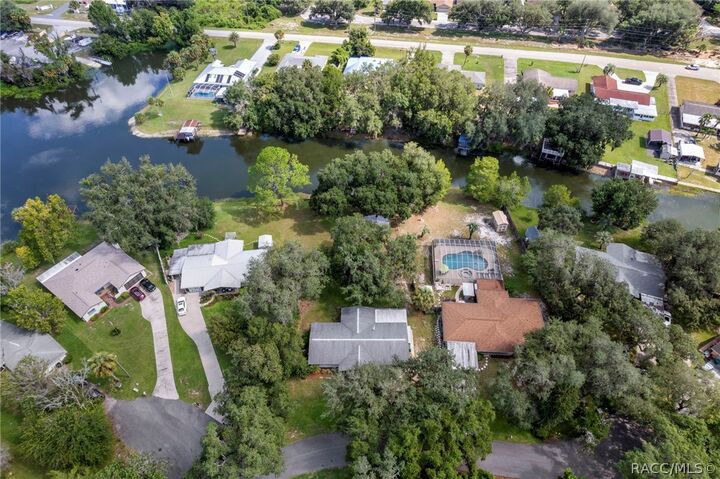 Property Photo:  9410 E Southgate Drive  FL 34450 