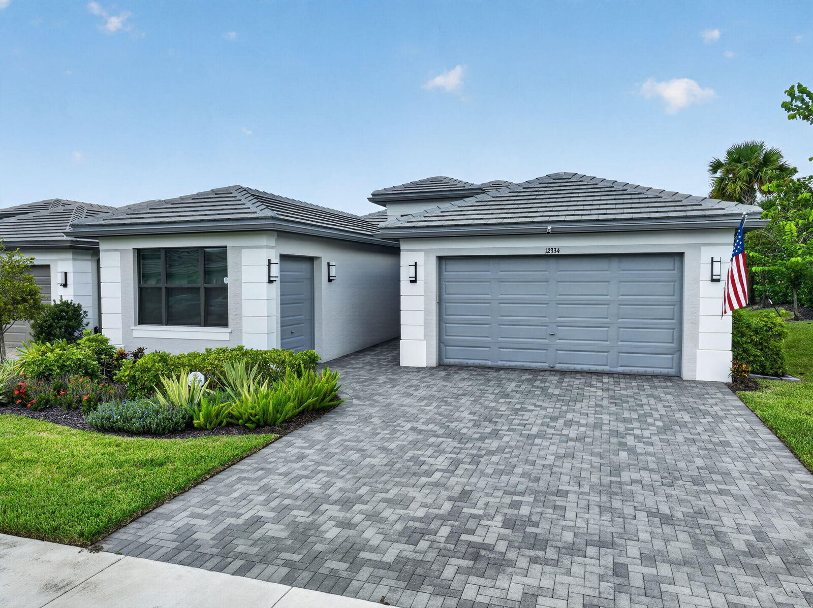 Property Photo:  12334 SW Laguna Reef Drive  FL 34987 