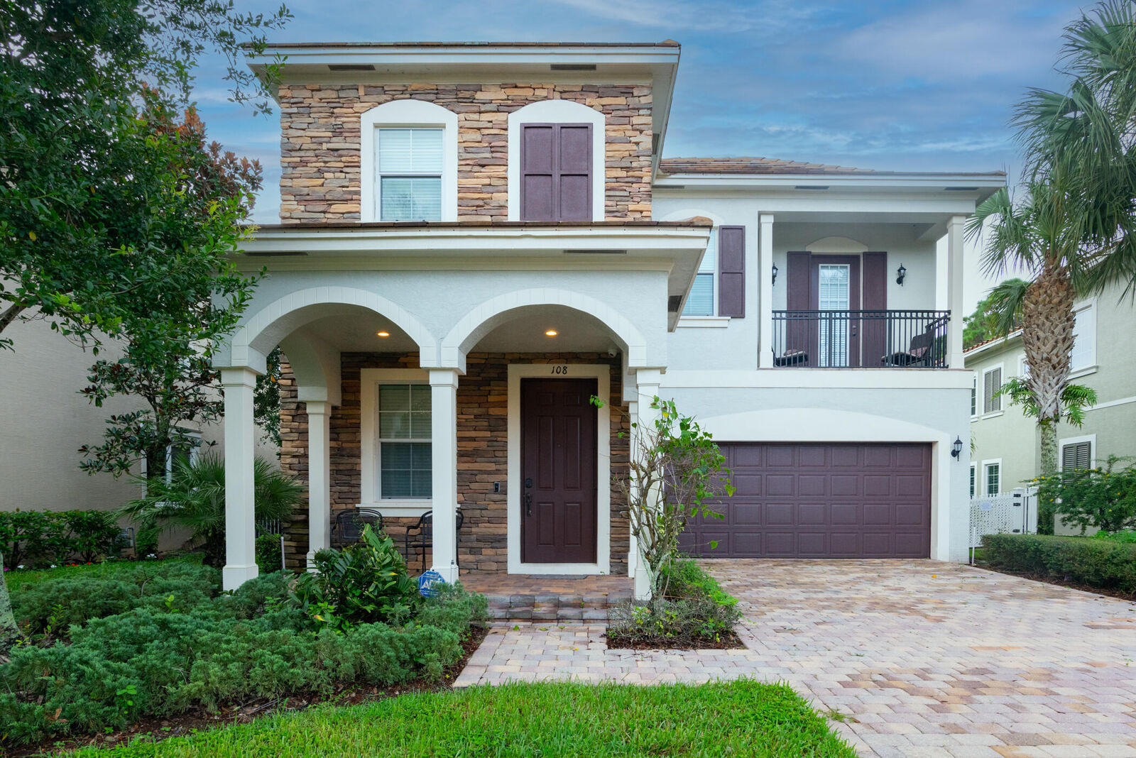 Property Photo: 108 Canterbury Place FL 33458