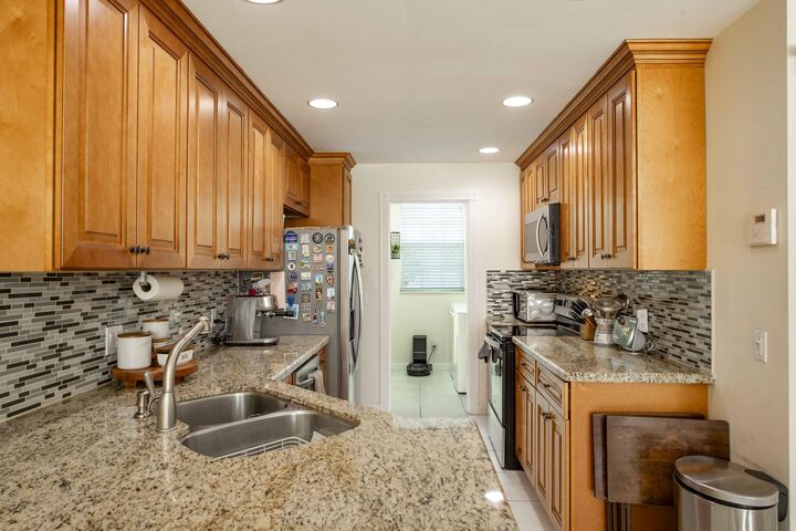 Property Photo:  154 Santa Barbara Way  FL 33410 
