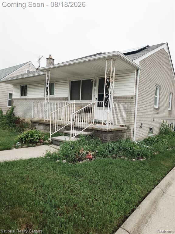 Property Photo: 18131 Oak Avenue MI 48021