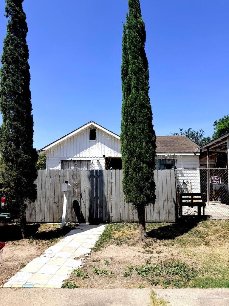Property Photo:  2045 E Harrison St.  TX 78520 