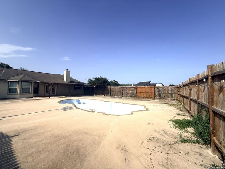 Property Photo: 116 Palomino Trail TX 78059