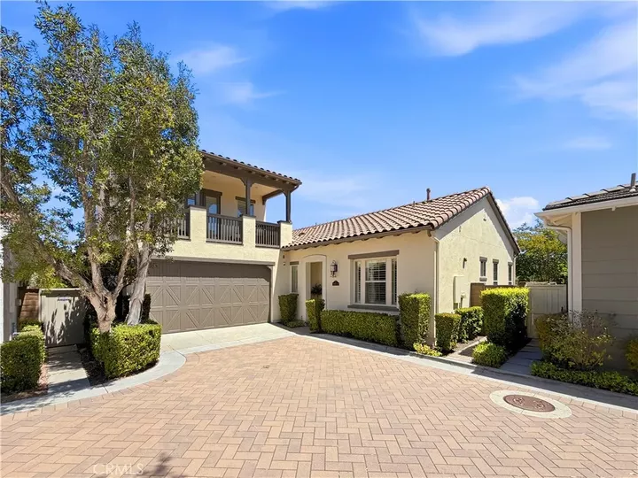 Property Photo:  6 Buscar Street  CA 92694 