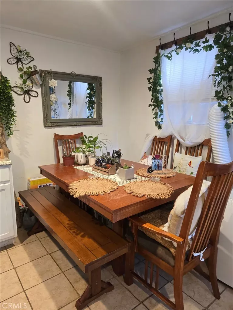 Property Photo: 858 33rd Way CA 90806