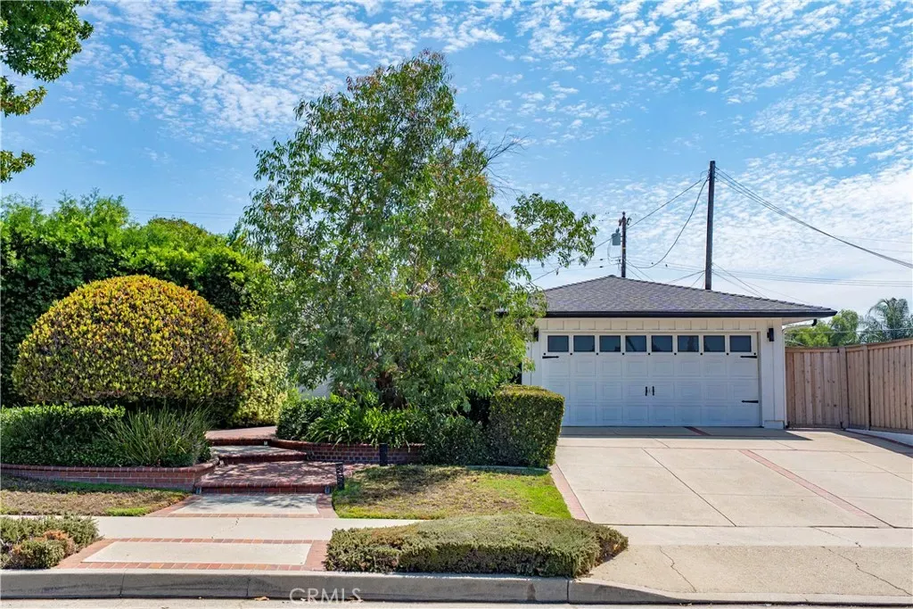 Property Photo: 1102 N Randall Avenue CA 90631